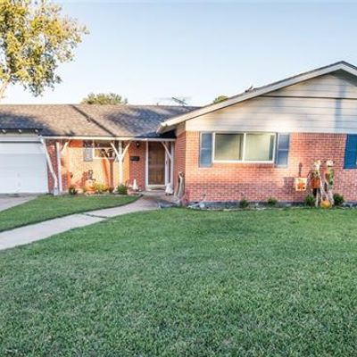 5621 Wedgworth Rd, Fort Worth, TX 76133