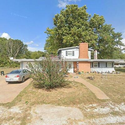 510 N Tebo St, Windsor, MO 65360