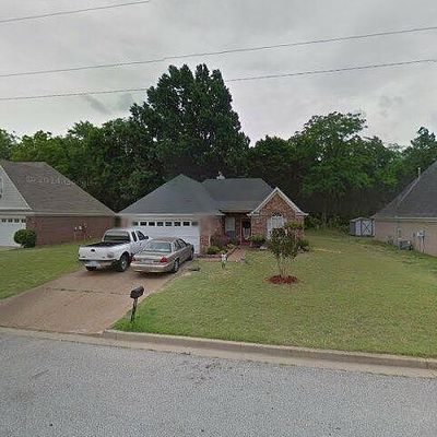 6150 Kingsview Dr, Horn Lake, MS 38637