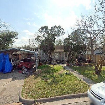 641 Caddo St, Corpus Christi, TX 78412