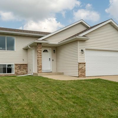 5855 Kingsbury Drive, Rochester, MN 55901