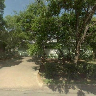 604 Dartmouth St, San Marcos, TX 78666