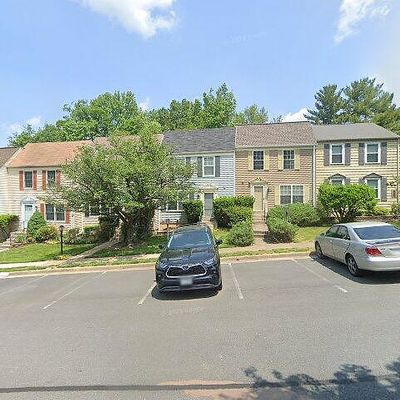 6622 Greenleigh Ln, Alexandria, VA 22315