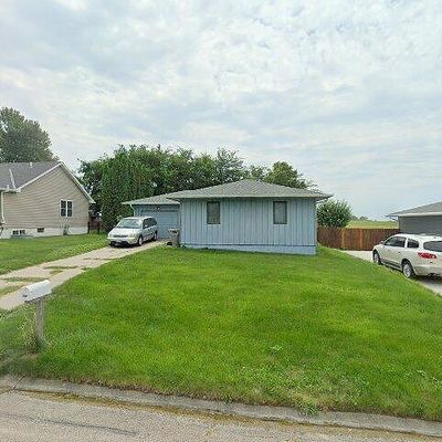 704 Meadow Ln, Norfolk, NE 68701