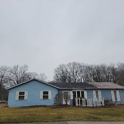 792 Arlington Dr, Vermilion, OH 44089