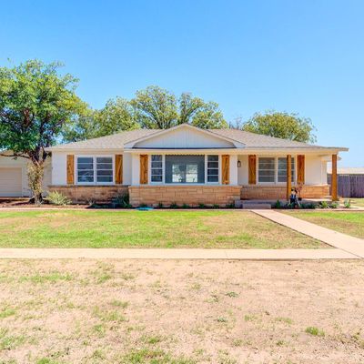 808 Main St, Idalou, TX 79329