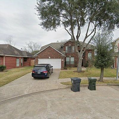 810 Featherbrook Ct, Sugar Land, TX 77479