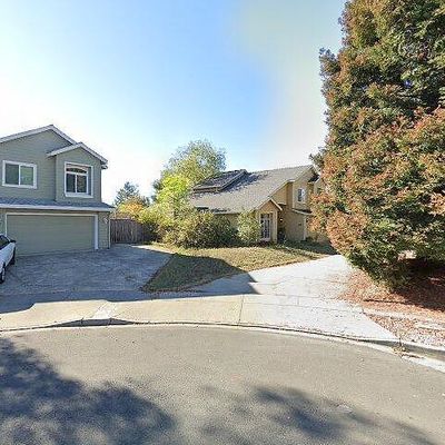 15 Amanda Ct, Napa, CA 94559