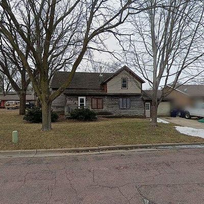 2108 Denver Ave, Spirit Lake, IA 51360