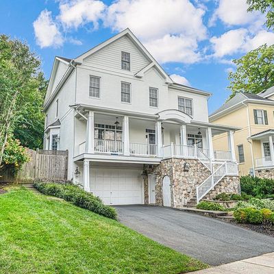 5097 Little Falls Rd, Arlington, VA 22207