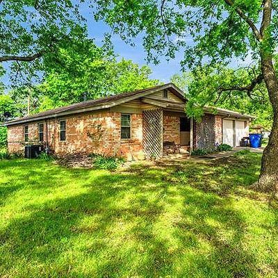 124 N Imperial Dr, Denison, TX 75020