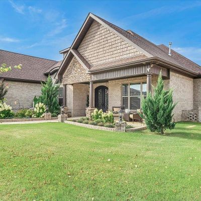 124 Megans Mews Dr, Harvest, AL 35749