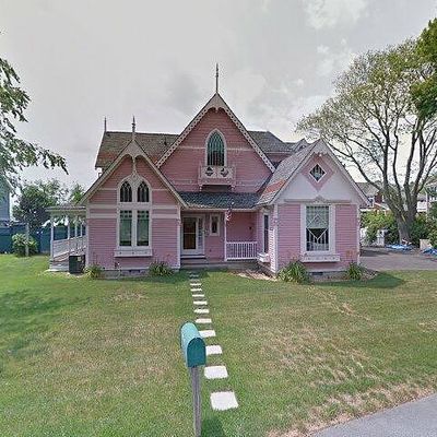 127 Woodbine Ave, Warwick, RI 02886