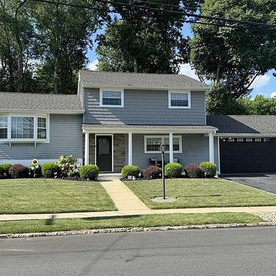 129 Winifred Dr, Totowa, NJ 07512