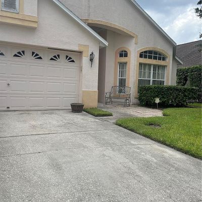 1324 Maximilian Dr, Wesley Chapel, FL 33543