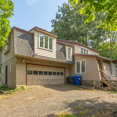 14 Forest St, Branford, CT 06405