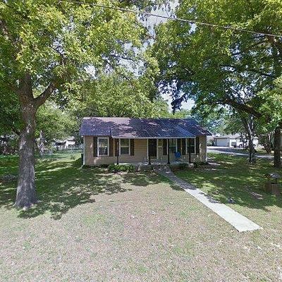 1203 N Rockwall Ave, Terrell, TX 75160