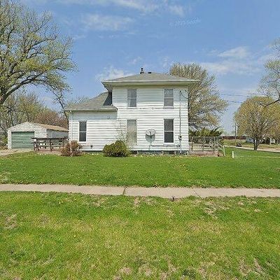 1205 Roland Ave, Chariton, IA 50049