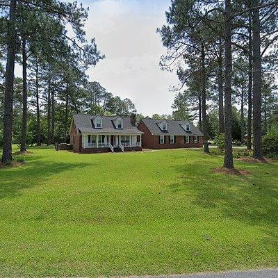 121 Tallokas Cir, Moultrie, GA 31788