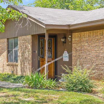 124 Bowie Cir, Brownwood, TX 76801