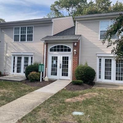 15528 Horseshoe Ln, Woodbridge, VA 22191