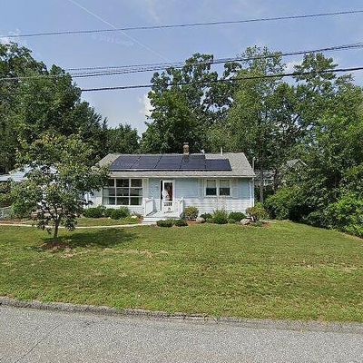 16 Irving St, Salem, NH 03079