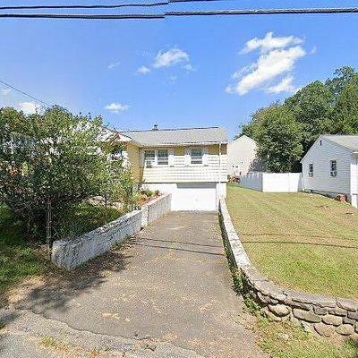 16 Old Sturbridge Rd, Southbridge, MA 01550