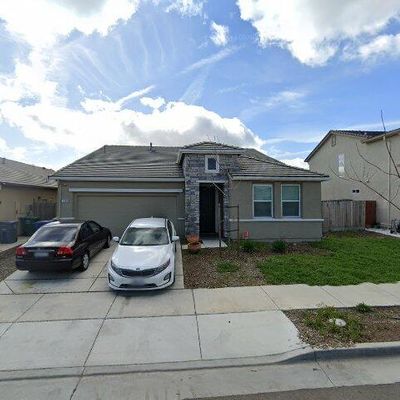 1701 Dolomite Dr, Los Banos, CA 93635