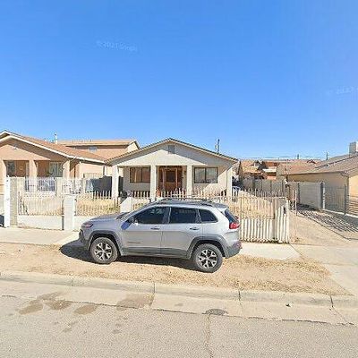 1716 Edith Blvd Se, Albuquerque, NM 87102