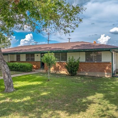 1724 Hickston St, Gonzales, TX 78629