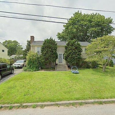 145 Claypool Dr, Warwick, RI 02886