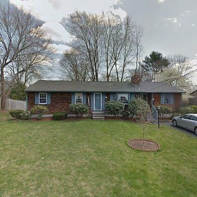 2 Anthony Rd, Barrington, RI 02806