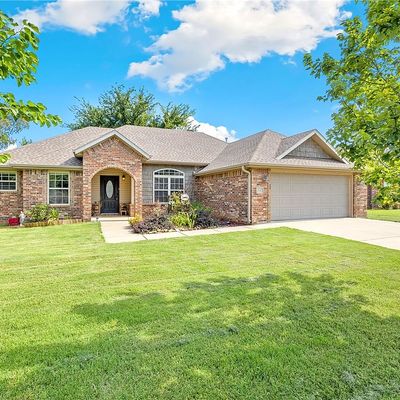 201 Hearthstone Cir, Prairie Grove, AR 72753