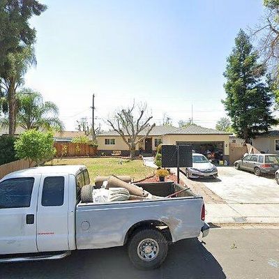 2016 Girard Ave, Modesto, CA 95350