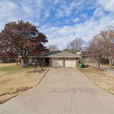 204 Clipper Ln, Wichita Falls, TX 76308