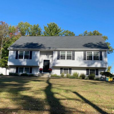 21 Vineyard Rd, Abington, MA 02351