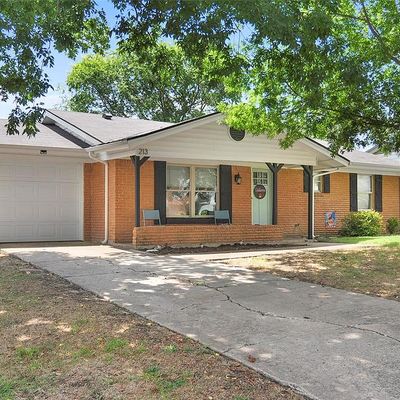 213 Mildred Ln, Benbrook, TX 76126