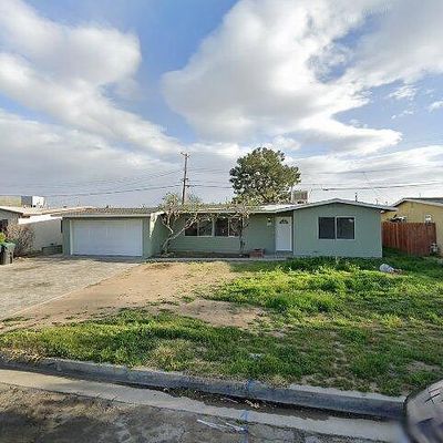 2144 Sweetbrier St, Palmdale, CA 93550