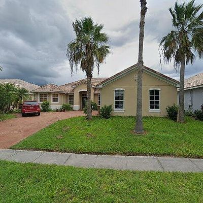 1811 Windward Oaks Ct, Kissimmee, FL 34746