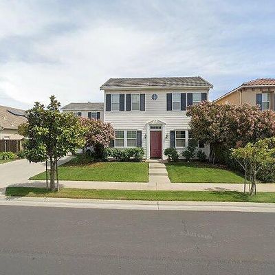 1861 N Twinberry Ave, Clovis, CA 93619