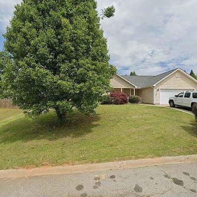 19 Regional Dr, Greer, SC 29651