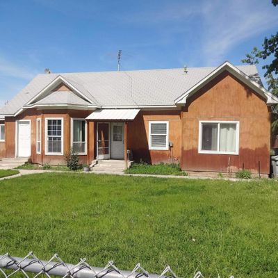 1909 Arthur St, Caldwell, ID 83605