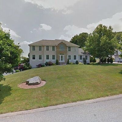 25 Carle Dr, Dracut, MA 01826