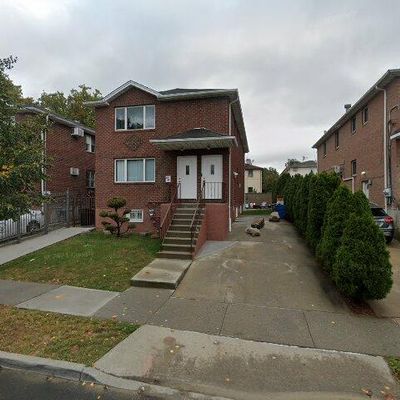 2507 95 Th St, East Elmhurst, NY 11369