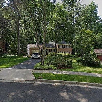 2522 Farrier Ln, Reston, VA 20191