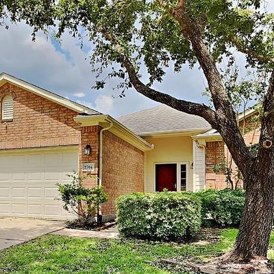 2704 Calico Creek Ln, Pearland, TX 77584