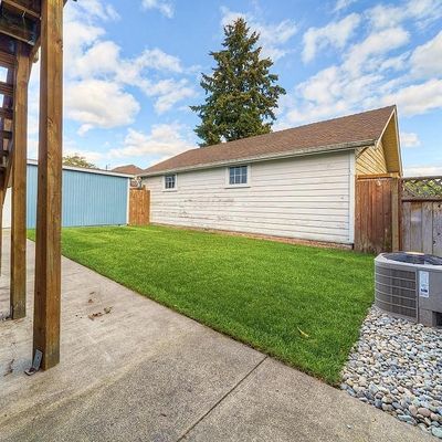 216 4 Th Ave Ne, Puyallup, WA 98372