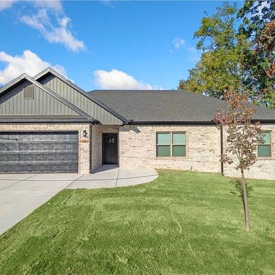 22 Magrath Lane, Bella Vista, AR 72715