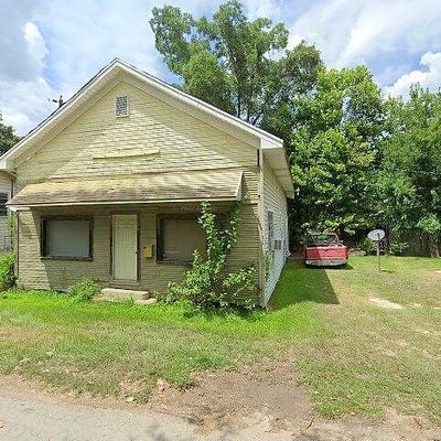 220 W Avenue F, Silsbee, TX 77656