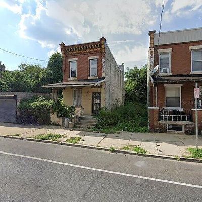 2221 W Sedgley Ave, Philadelphia, PA 19132